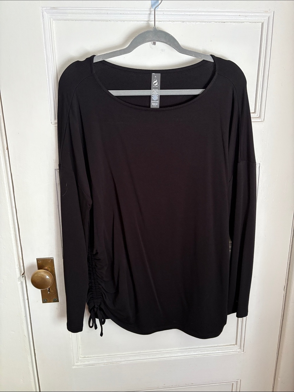 Lou & Grey Black Long-Sleeve Side-Ruched Top